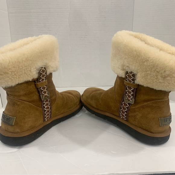 UGG Metro Tas Brown women Sz 7 suede Genuine Sheepskin Boots winter snow 5677 - Picture 8 of 13